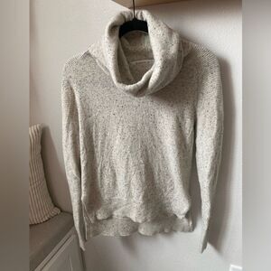 WOMENS OVERSIZED ATHLETA SWEATER SIZE XXS